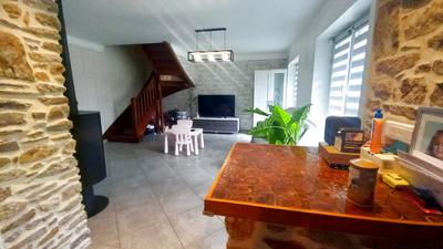 Maison - 75 m² - 5 pièces