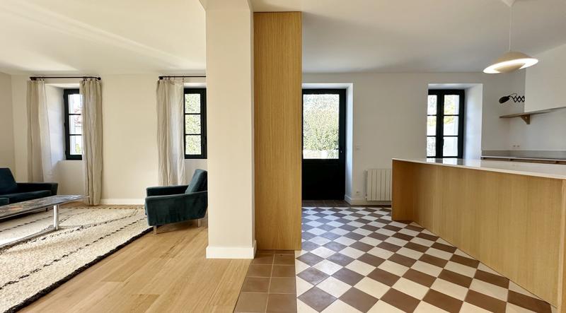 Maison - 200 m² - 6 pièces