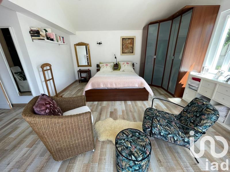 Maison - 258 m² - 6 pièces