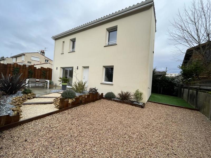 Chambre - 15 m² - 1 pièce