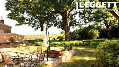 Demeure - 225 m² - 8 pièces