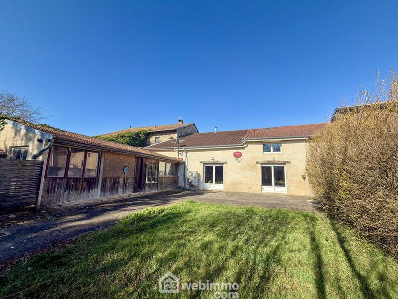 Maison de village - 280 m² - 8 pièces