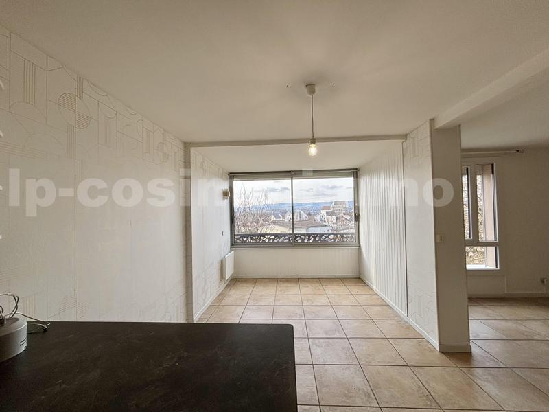 Appartement - 90 m² - 3 pièces