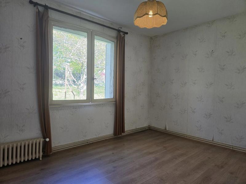 Maison - 93 m² - 5 pièces