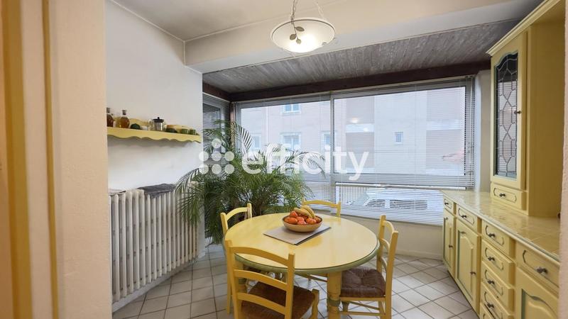 Maison - 176 m² - 6 pièces