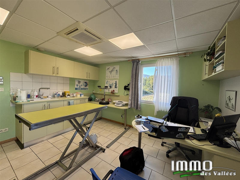 Local commercial - 276 m²