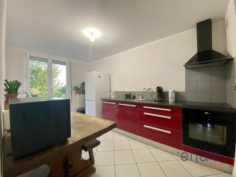 Appartement - 75 m² - 4 pièces