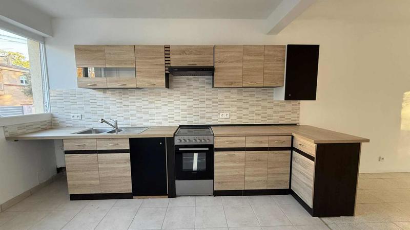 Maison - 93 m² - 5 pièces