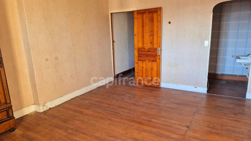 Maison - 363 m² - 12 pièces