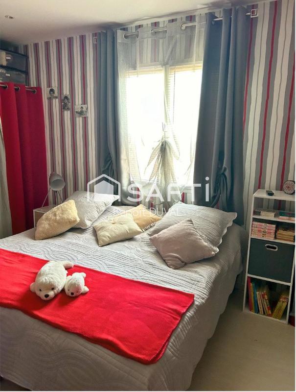 Maison - 186 m² - 8 pièces