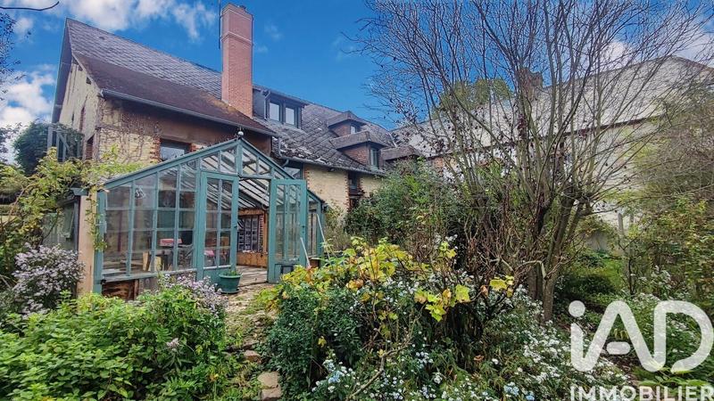 Maison - 650 m² - 20 pièces