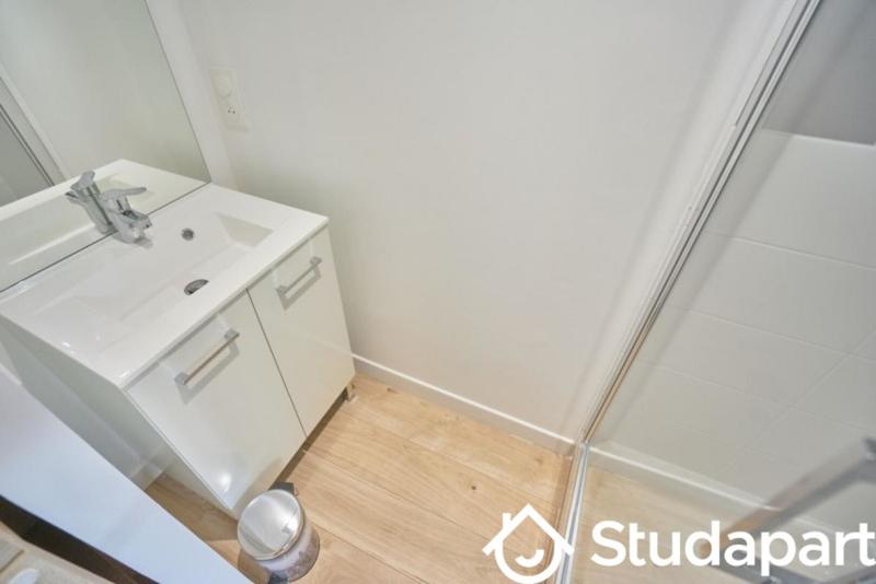 Chambre - 13 m² - 1 pièce