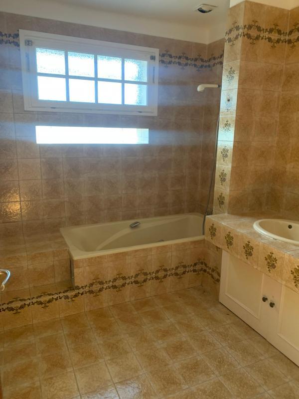 Maison - 231 m² - 5 pièces