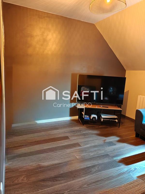 Maison - 104 m² - 6 pièces