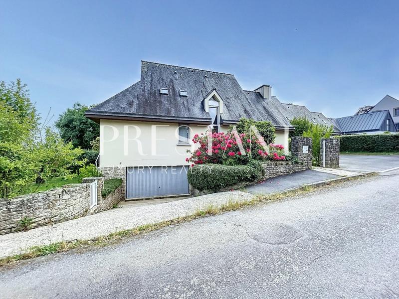 Maison - 157 m² - 7 pièces
