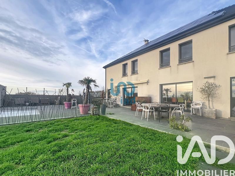 Maison de maîtres - 260 m² - 8 pièces