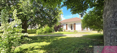 Maison - 188 m² - 8 pièces