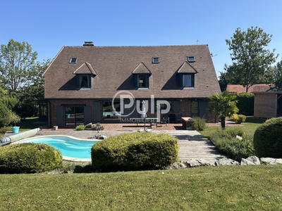 Maison - 270 m² - 10 pièces