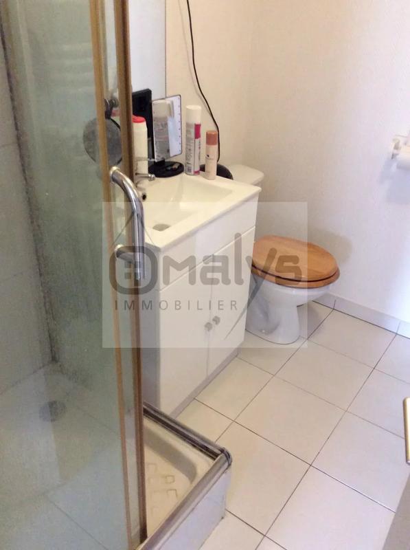 Immeuble - 200 m² - 10 pièces