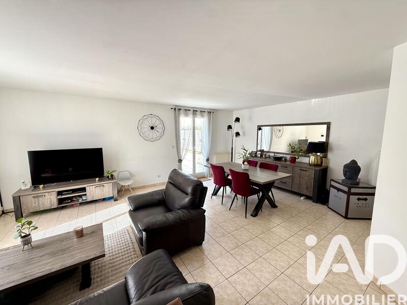 Maison - 102 m² - 6 pièces