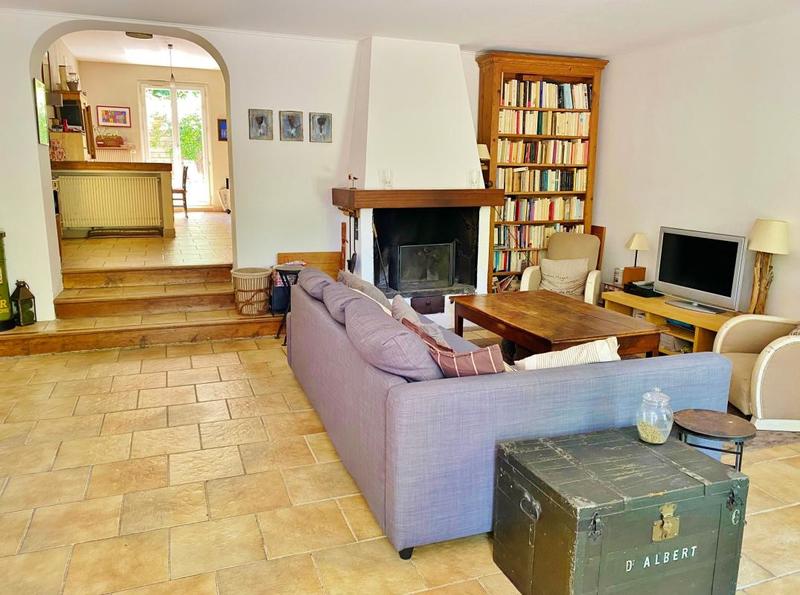 Maison - 210 m² - 7 pièces