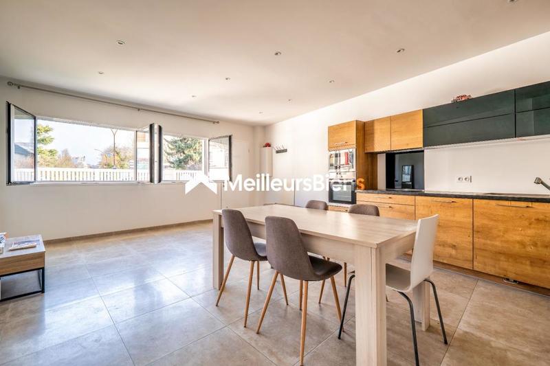 Appartement - 130 m² - 6 pièces