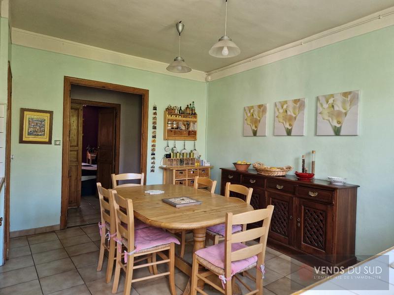 Maison - 162 m² - 9 pièces