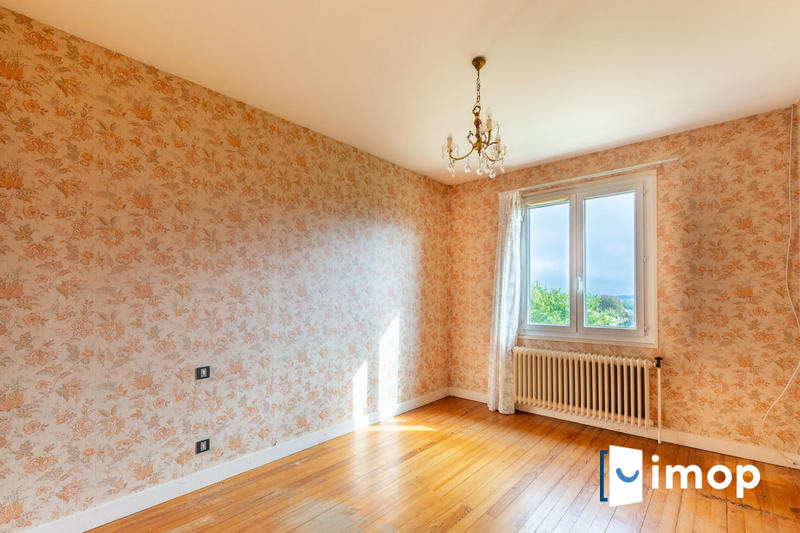 Maison - 89 m² - 5 pièces