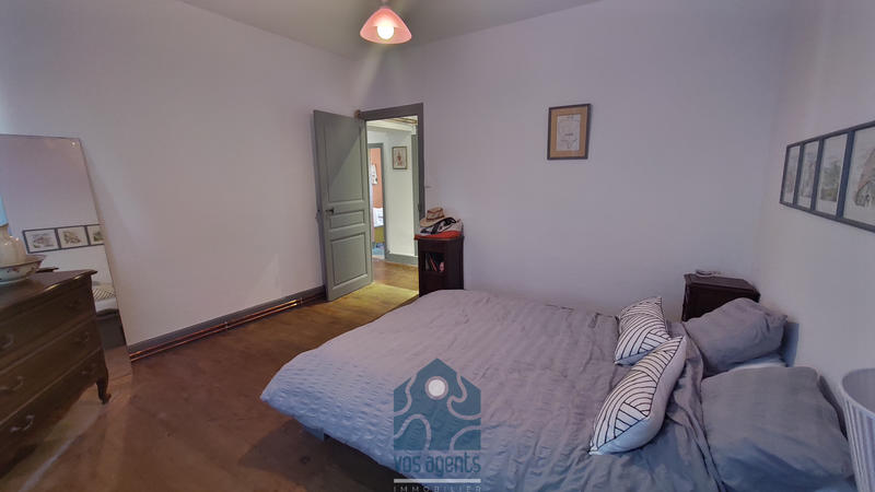 Maison - 300 m² - 7 pièces