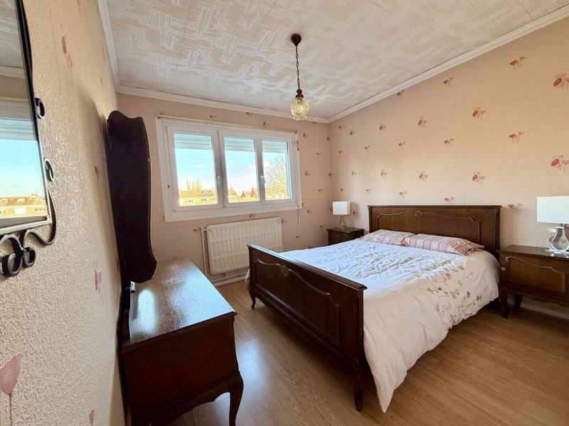 Maison - 96 m² - 4 pièces