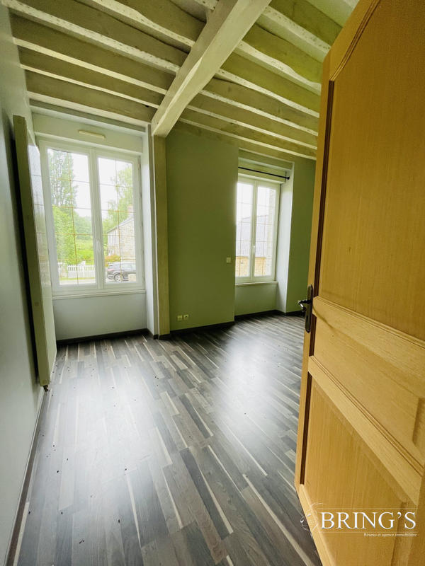 Maison - 95 m² - 5 pièces