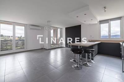 Appartement - 100 m² - 5 pièces