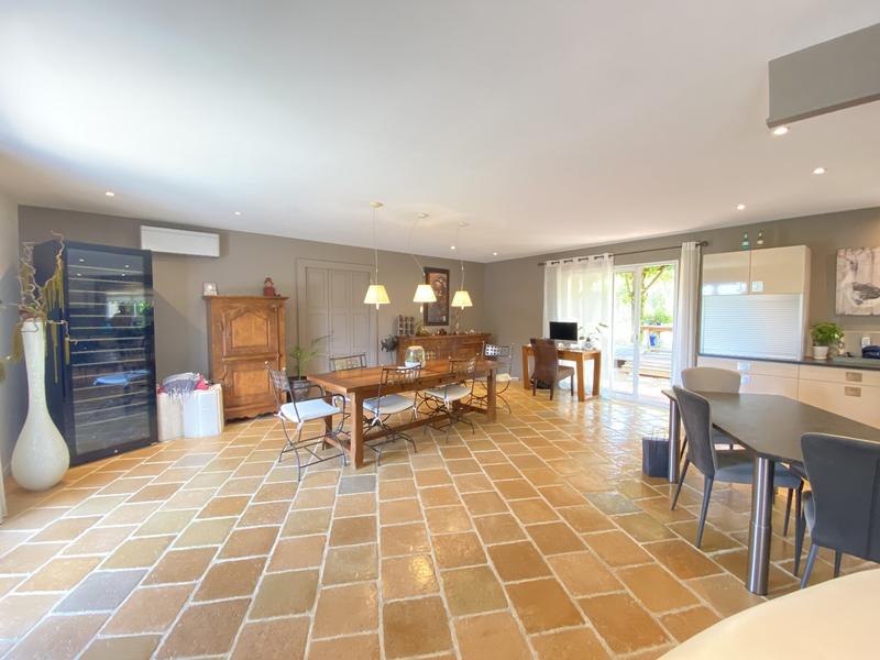 Maison contemporaine - 172 m² - 7 pièces