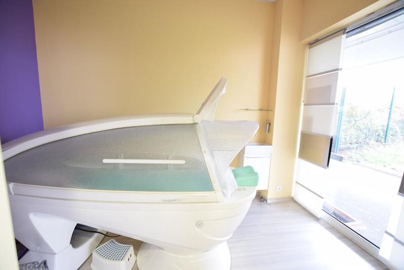 Local commercial - 98 m² - 9 pièces