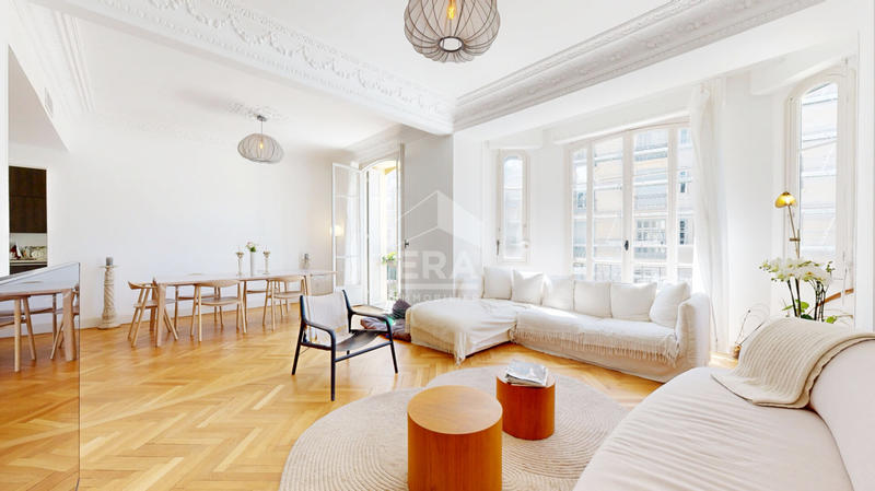 Appartement - 101 m² - 4 pièces