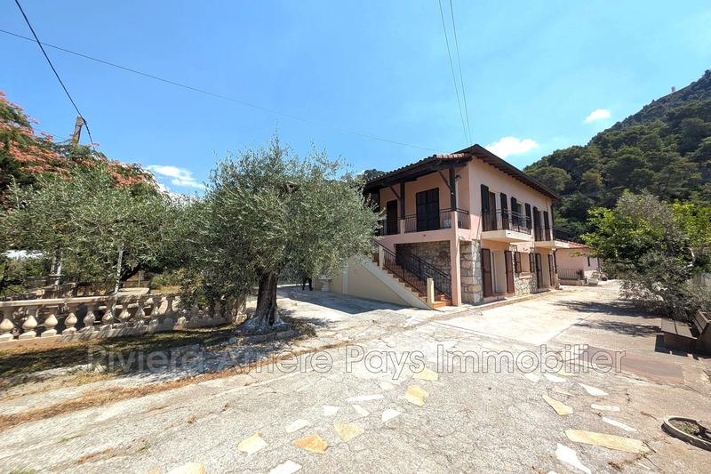 Maison - 198 m² - 8 pièces