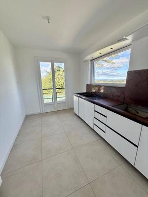 Appartement - 77 m² - 4 pièces