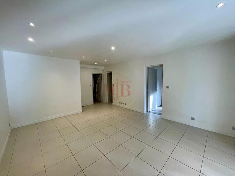 Appartement - 56 m² - 3 pièces