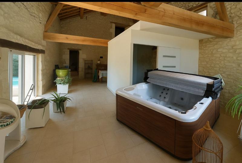 Propriété - 160 m² - 7 pièces