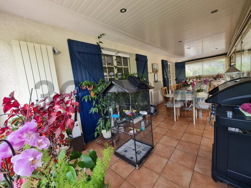 Propriété - 214 m² - 7 pièces