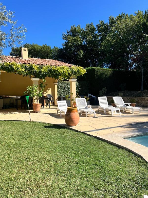 Maison - 208 m² - 7 pièces