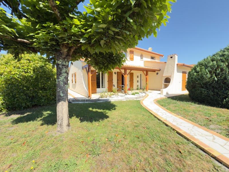 Maison - 142 m² - 7 pièces