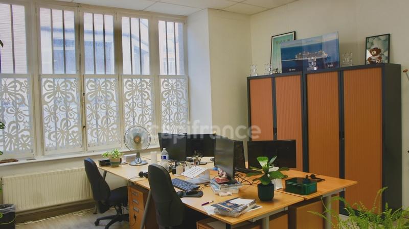 Bureau - 115 m² - 5 pièces