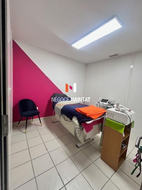 Local commercial - 285 m²