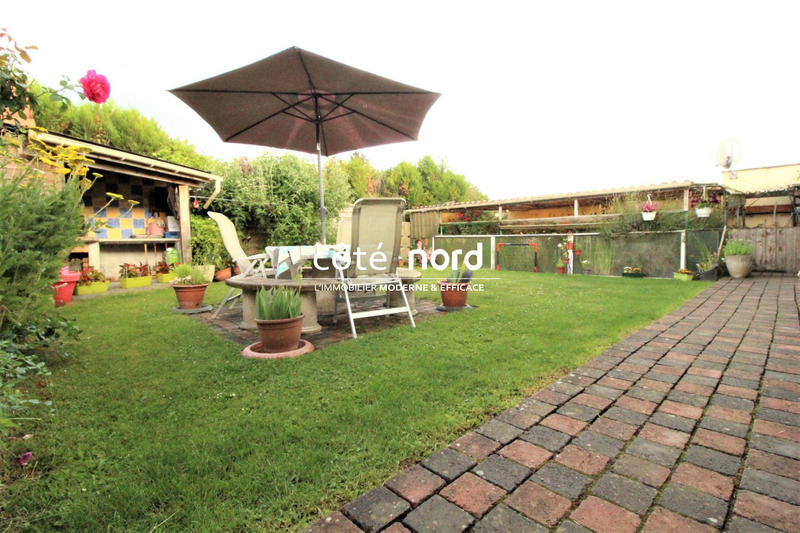 Maison - 325 m² - 8 pièces