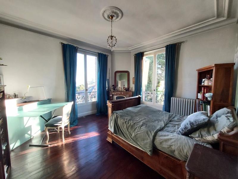 Maison - 200 m² - 5 pièces