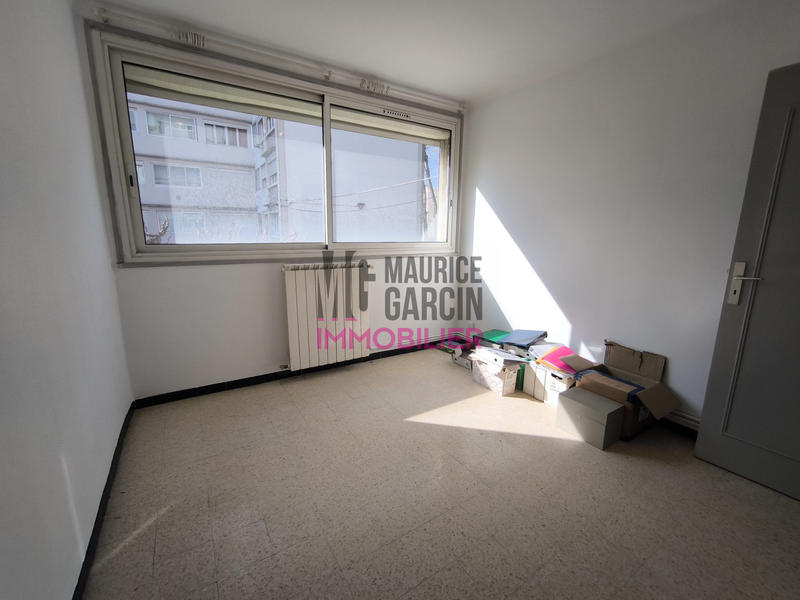 Appartement - 95 m² - 5 pièces