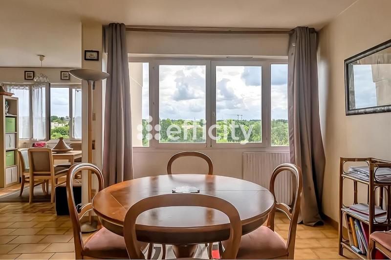 Appartement - 110 m² - 5 pièces