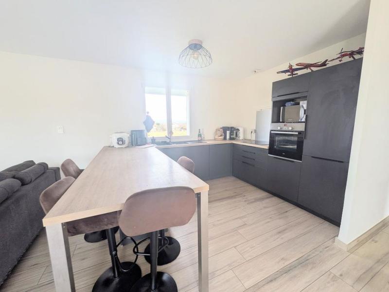 Maison - 93 m² - 4 pièces