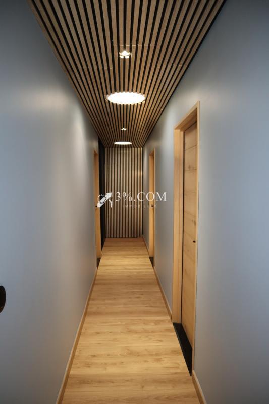 Maison - 222 m² - 7 pièces